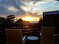 【瑠璃】温泉露天風呂付客室 夕日百選の堂ヶ島と駿河湾を一望 繭二梁 プランをみる