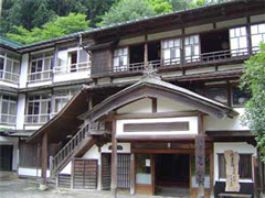 四万温泉 積善館