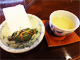 メグスリノキ茶と笹団子のウェルカムサービス （2013年4月）
